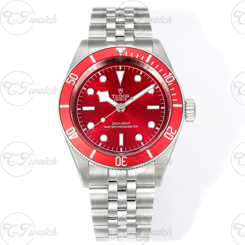 Tudor Black Bay 41mm Red Dial Super Clone Diver Watch Automatic Stainless Steel Jubilee Bracelet Master Chronometer Style