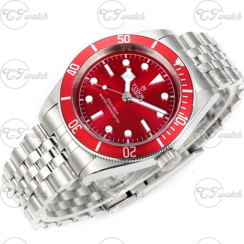 Tudor Black Bay 41mm Red Dial Super Clone Diver Watch Automatic Stainless Steel Jubilee Bracelet Master Chronometer Style