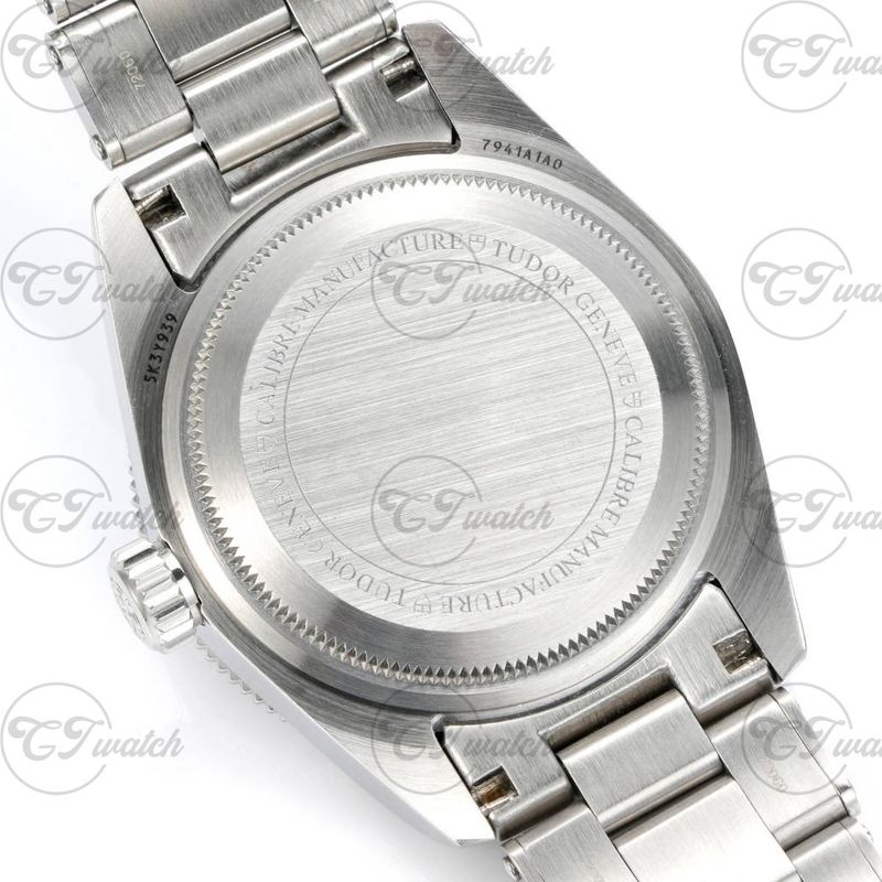 Tudor Black Bay Chrono 41mm Champagne Dial Two Tone Steel Yellow Gold Chronograph Watch M79363N0007