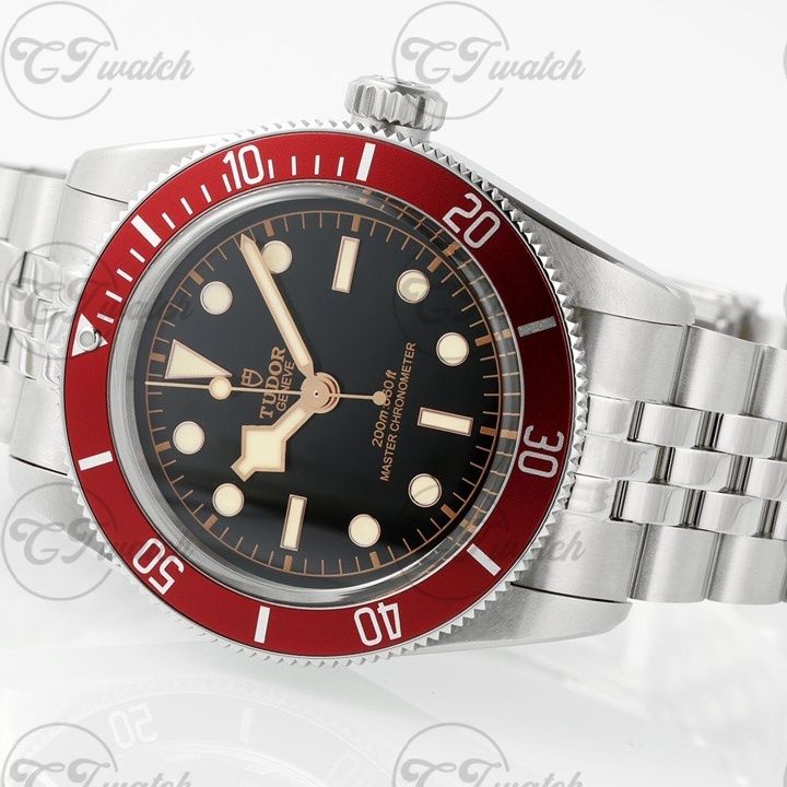 Tudor Black Bay Heritage 41mm Automatic Watch – Black Dial with Red Bezel, Stainless Steel Case, Diver Style