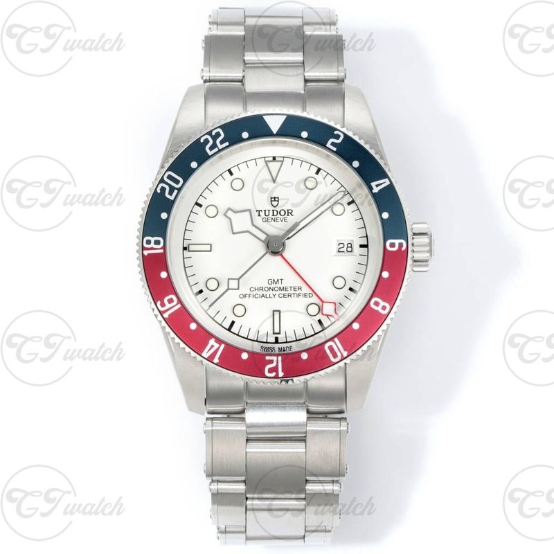 Tudor Black Bay GMT 41mm Red Blue Bezel Super Clone Watch Automatic Stainless Steel Jubilee Bracelet Dual Time Design