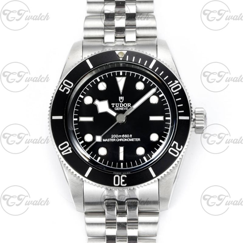 Tudor Black Bay GMT 41mm Black Bezel Super Clone Watch Automatic Stainless Steel Jubilee Bracelet Dual Time Design