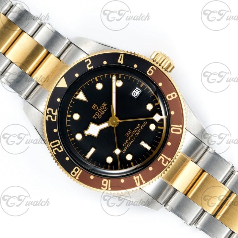 Tudor Black Bay GMT Root Beer Super Clone Watch 41mm Brown Black Bezel Automatic Two Tone Jubilee Bracelet