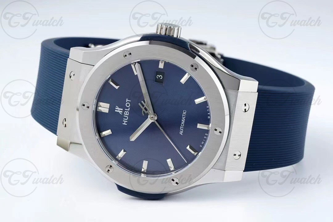 Hublot Classic Fusion Super Clone Watch 42mm Brushed Titanium Case Blue Sunray Dial Rubber Band
