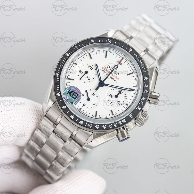 オメガ スピードマスター プロフェッショナル ムーンウォッチ 42MM クローンウォッチ 自動巻き 3861 ムーブメント ホワイトダイアル ステンレススチールブレスレット