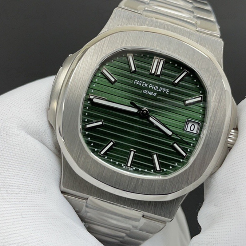 Patek Philippe 5711 Aquanaut Stainless Steel Diamond Bezel green Dial Rubber Strap Automatic Luxury Watch