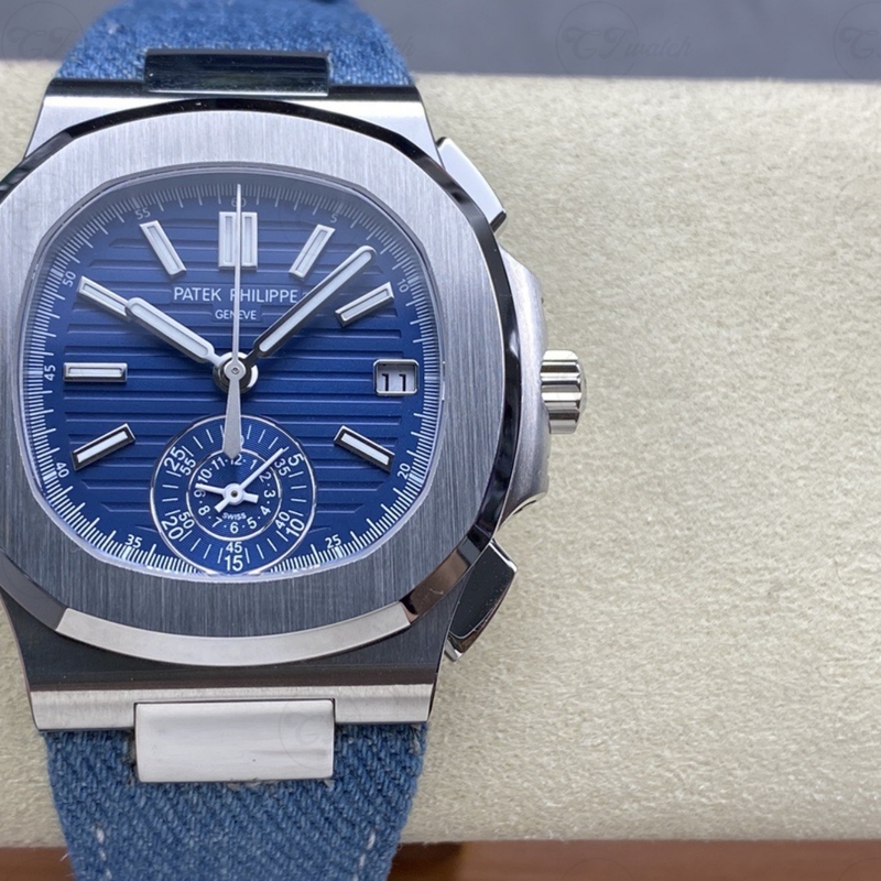 Patek Philippe Nautilus5968 Moon Phase Power Reserve Automatic 40mm Stainless Steel/Rose Gold/White Gold