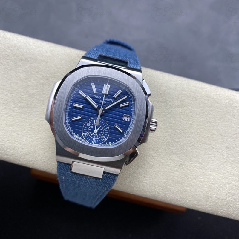 Patek Philippe Nautilus5968 Moon Phase Power Reserve Automatic 40mm Stainless Steel/Rose Gold/White Gold