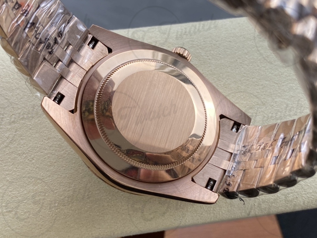 Sky Dweller 42mm: Clone luxury premium chronograph watch with rose gold dial and 9002 movement