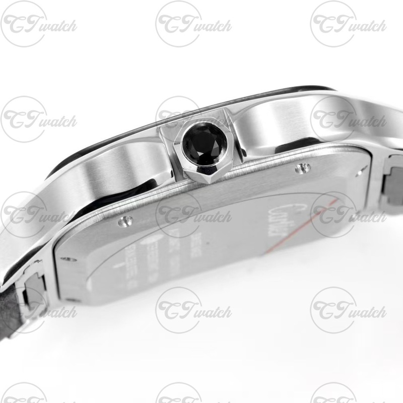 Restoring the Classic: Size and Craft Comparison of the Super Clone Version of Cartier Santos Limited Green Dial