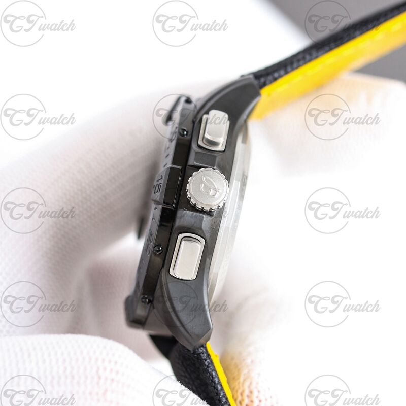 Breitling Chronomat B01 44mm Black Steel Chronograph Watch (Premium B01 Calibre Movement, High-Precision Craftsmanship & Bold Military-Inspired Design)