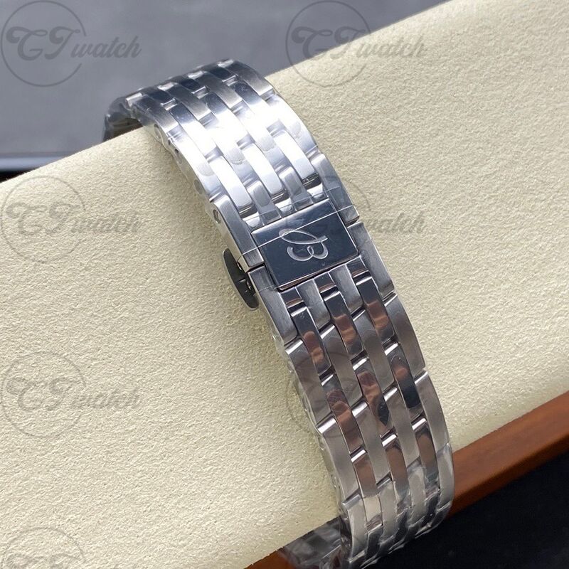 Breitling Navitimer B01 Horloge chronographe en acier inoxydable de 43 mm (mouvement de calibre B01 haut de gamme, savoir-faire de haute précision et design emblématique du patrimoine de l'aviation)